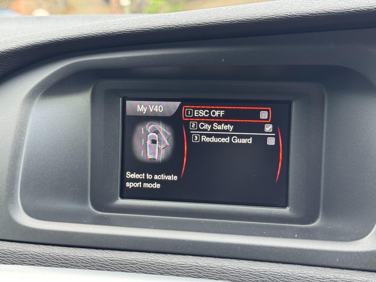 Used Volvo V40 2015 for sale - 76922545: Photo 36