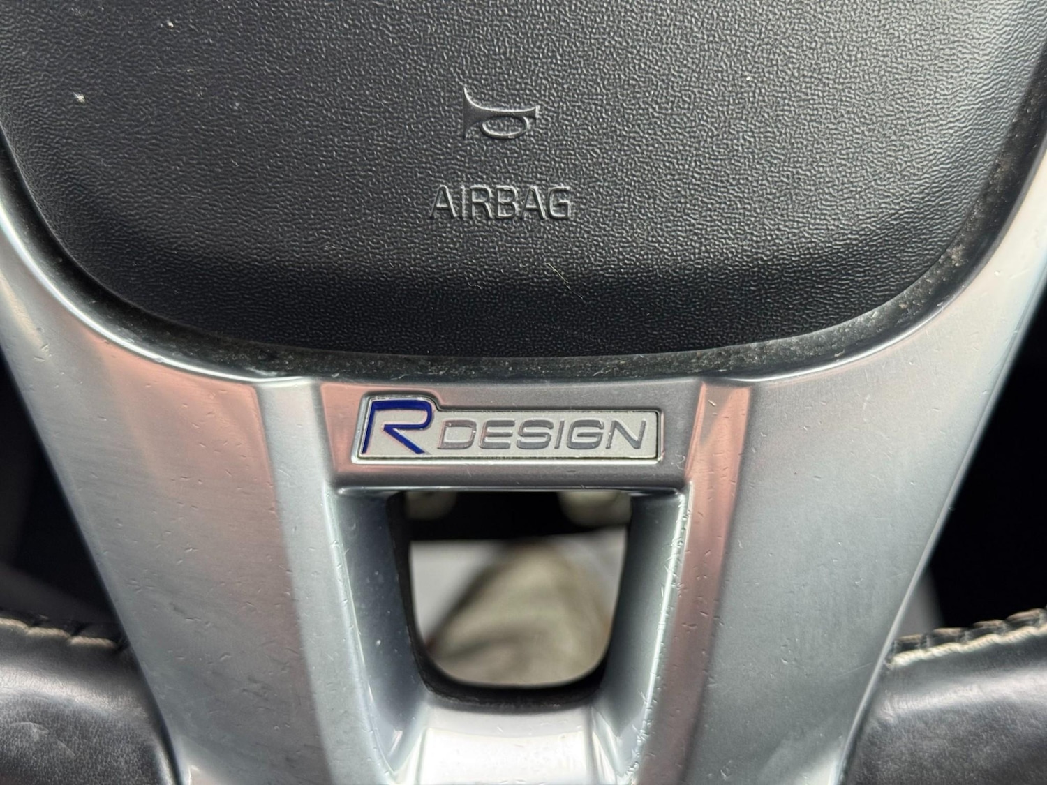 Used Volvo V40 2015 for sale - 76922545: Photo 45