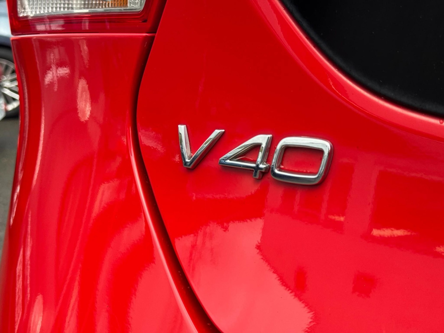 Used Volvo V40 2015 for sale - 76922545: Photo 58