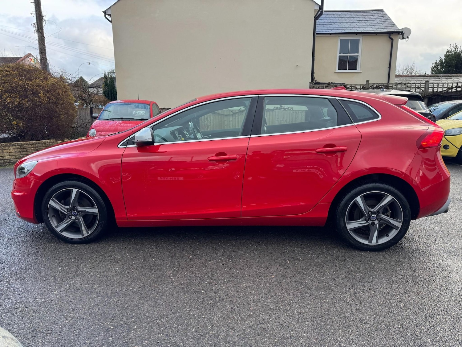 Used Volvo V40 2015 for sale - 76922545: Photo 7