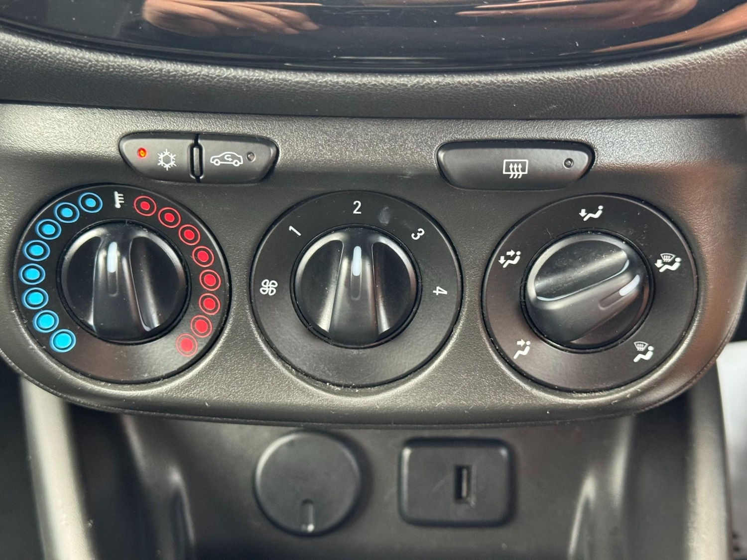 Used Vauxhall Corsa 2019 for sale - 76433768: Photo 37