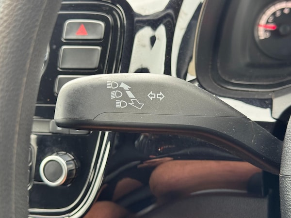 Used Volkswagen up! 2012 for sale - 76162433: Photo 35