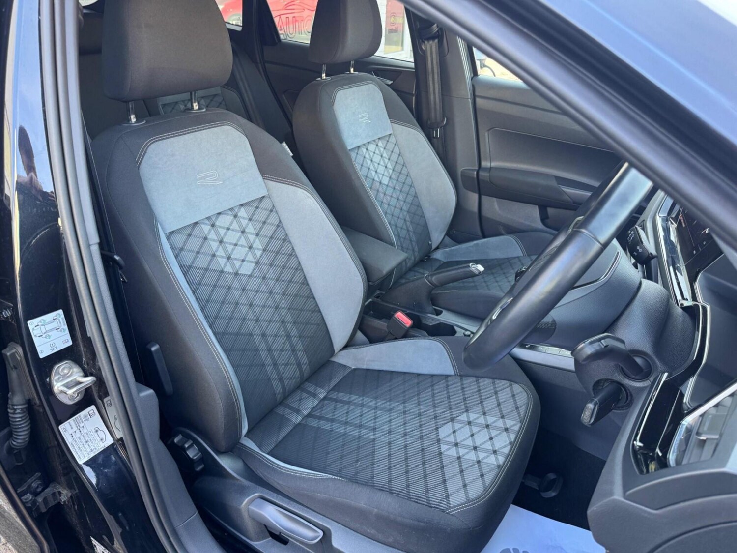 Used Volkswagen Taigo 2023 for sale - 77976024: Photo 12