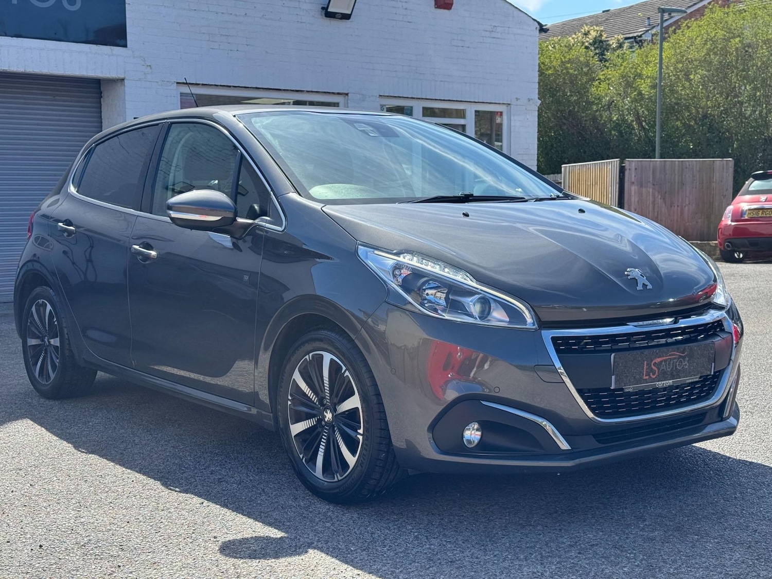 Used Peugeot 208 2019 for sale - 78145026: Photo 2