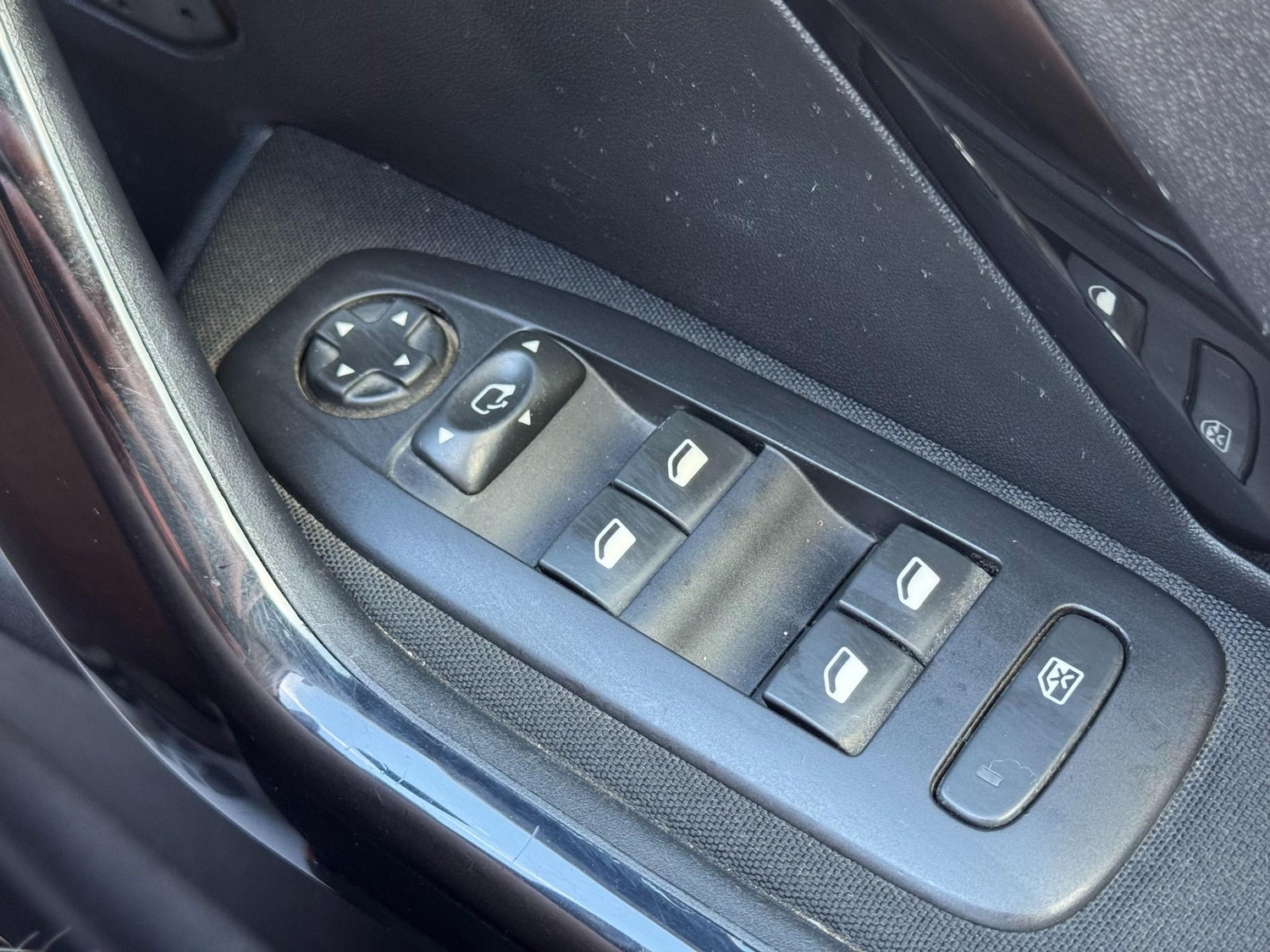 Used Peugeot 208 2019 for sale - 78145026: Photo 51