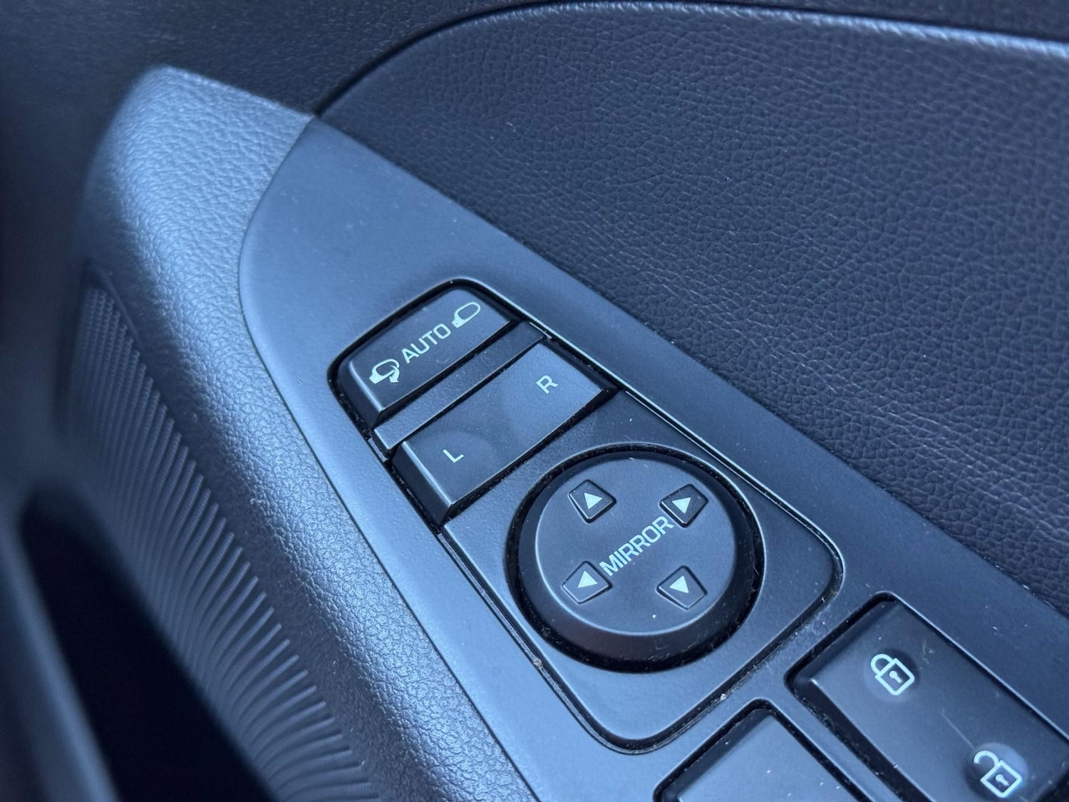 Used Hyundai TUCSON 2017 for sale - 76922543: Photo 44