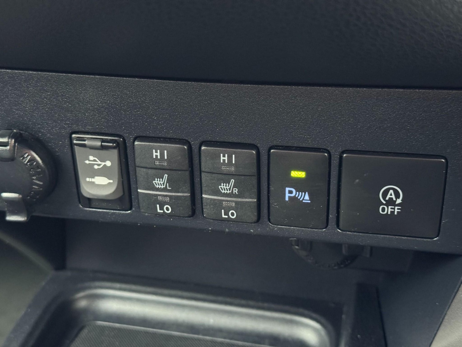 Used Toyota RAV4 2016 for sale - 77171358: Photo 39