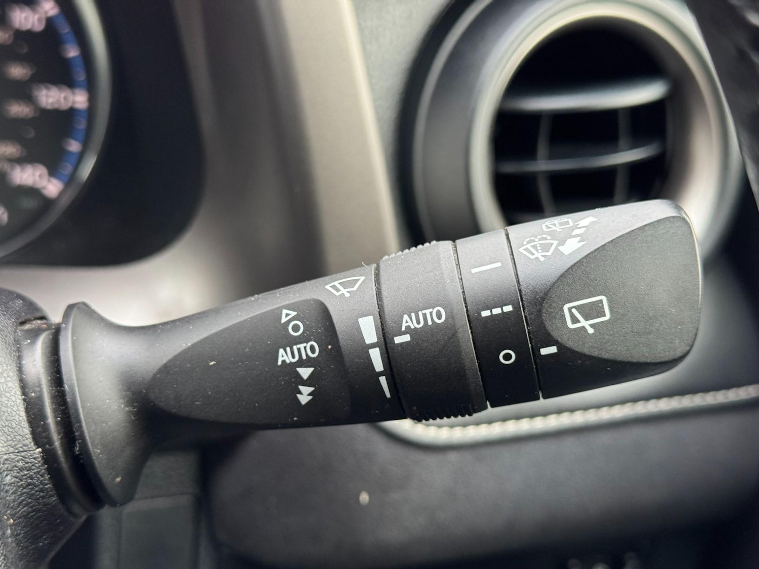 Used Toyota RAV4 2016 for sale - 77171358: Photo 46