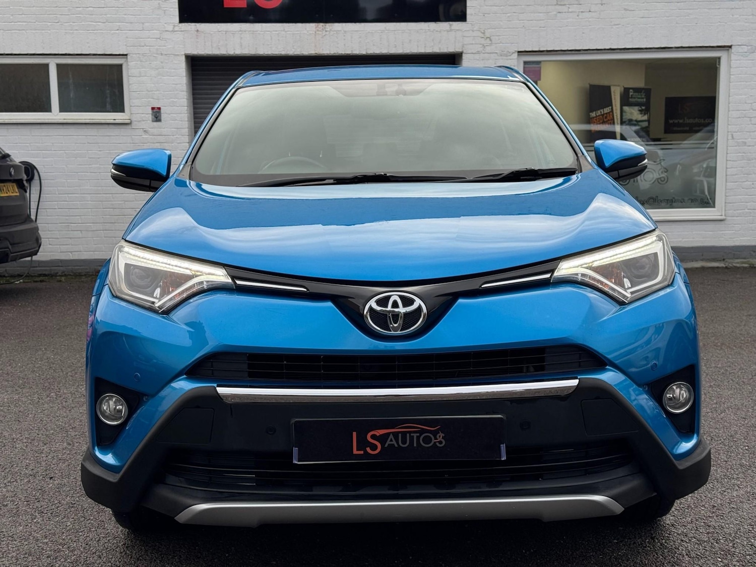 Used Toyota RAV4 2016 for sale - 77171358: Photo 9