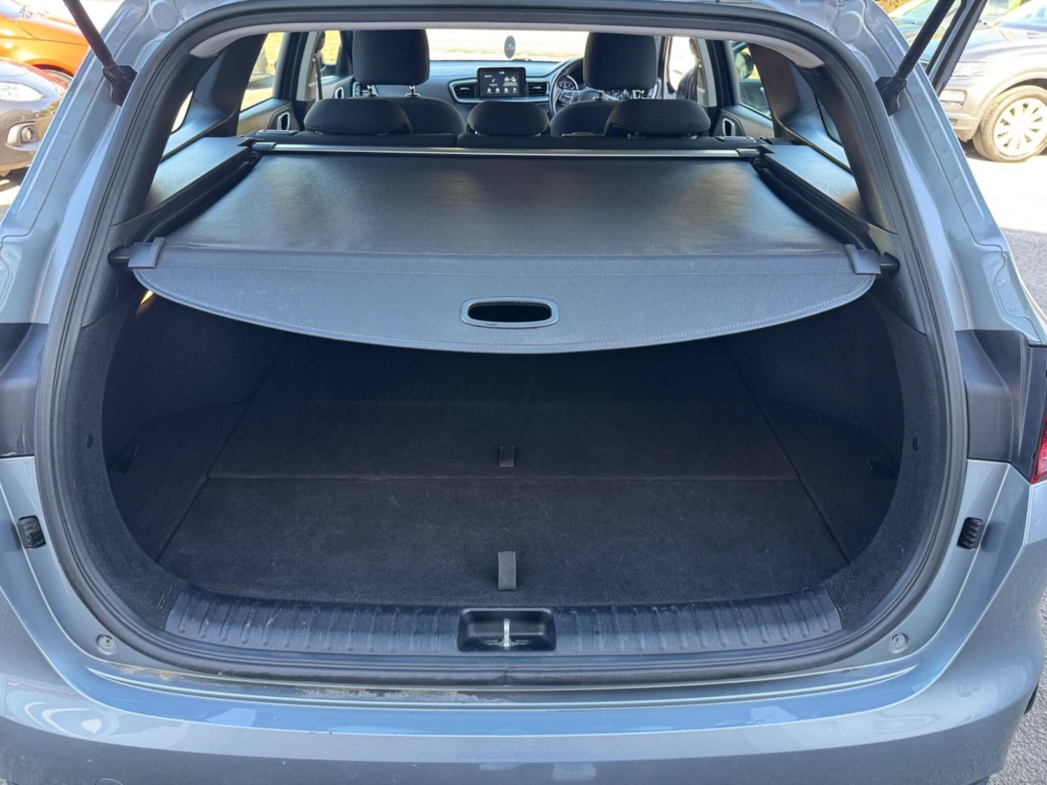 Used Kia Ceed 2019 for sale - 77976018: Photo 28