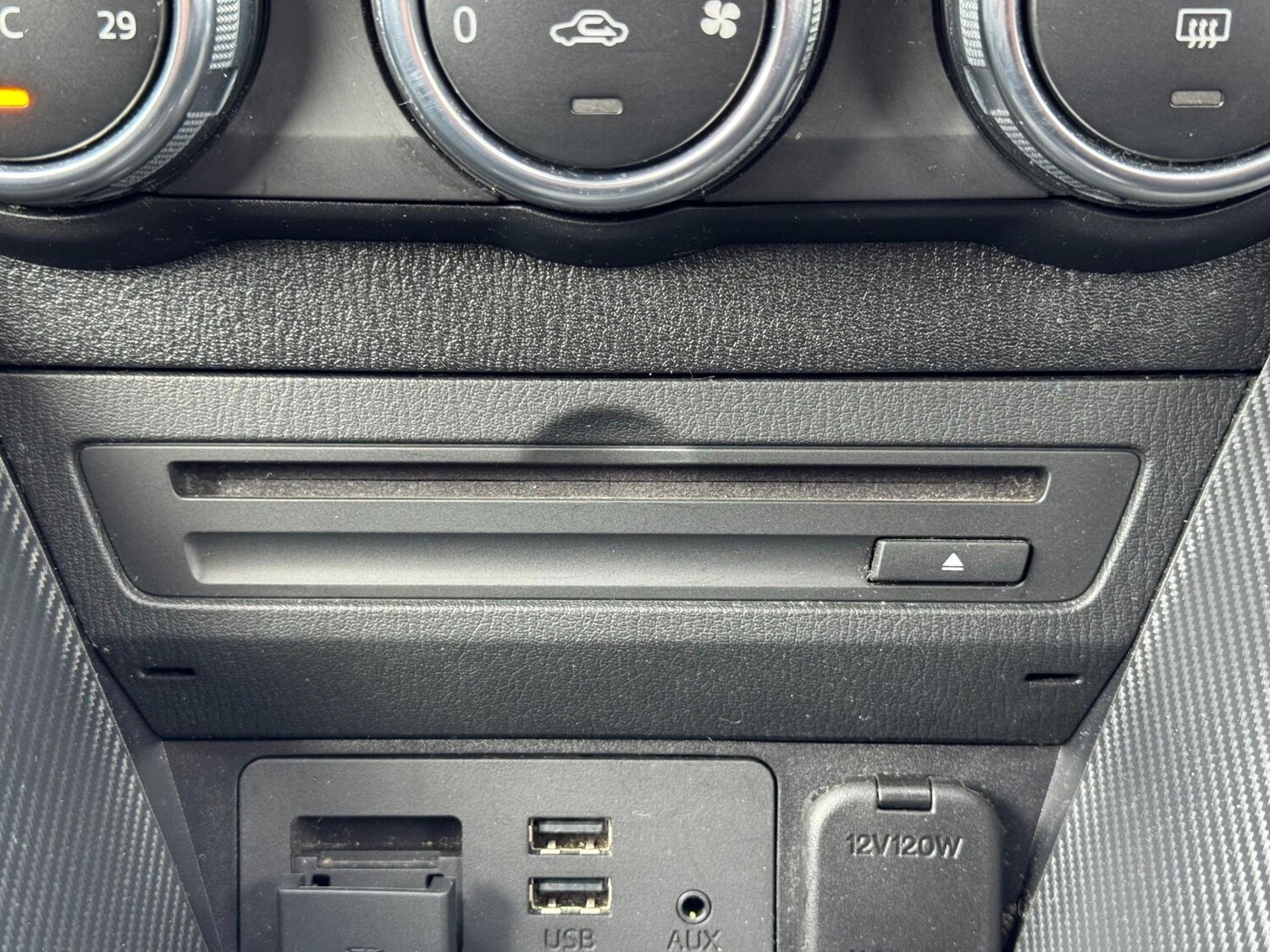 Used Mazda Mazda2 2017 for sale - 77819985: Photo 40