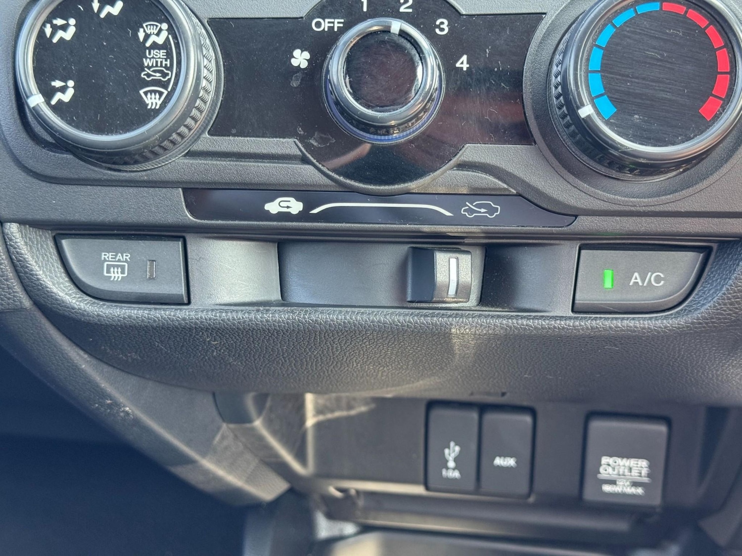 Used Honda Jazz 2018 for sale - 76372167: Photo 38