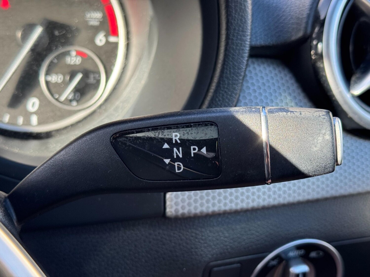 Used Mercedes-Benz B Class 2014 for sale - 77840776: Photo 47