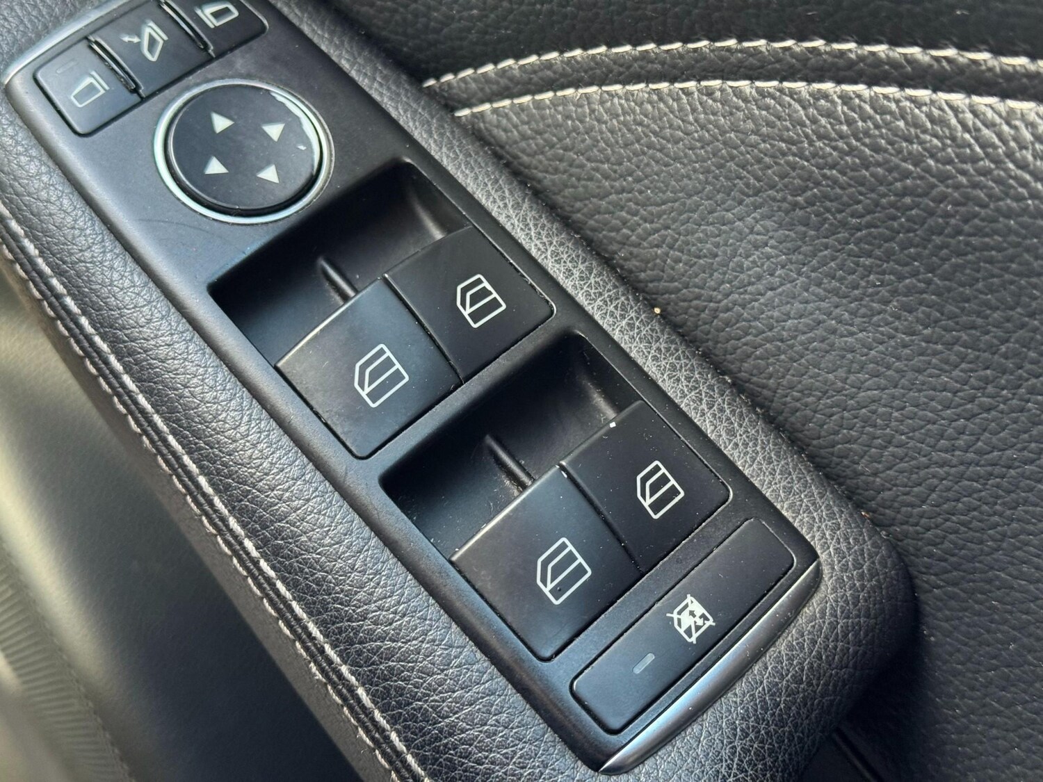 Used Mercedes-Benz B Class 2014 for sale - 77840776: Photo 51