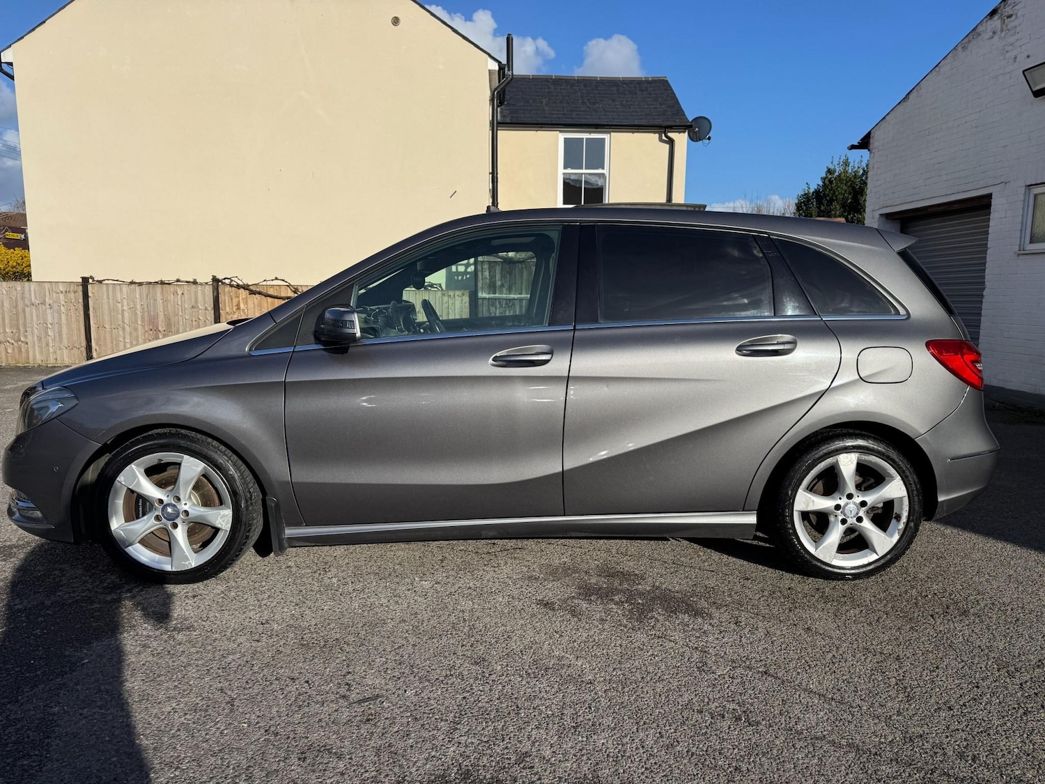 Used Mercedes-Benz B Class 2014 for sale - 77840776: Photo 7