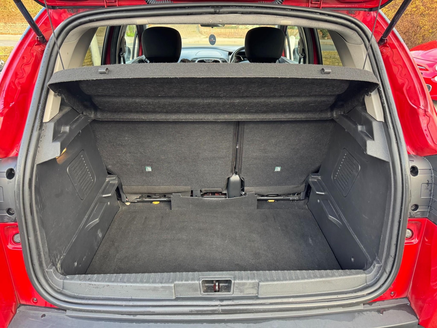 Used Renault Captur 2016 for sale - 76949478: Photo 20