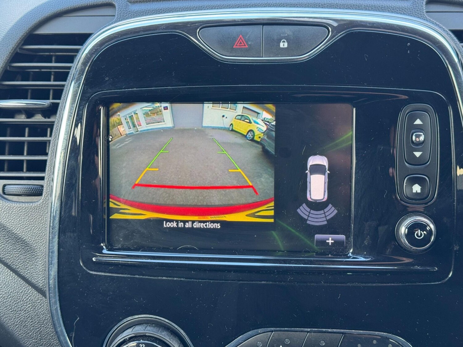 Used Renault Captur 2016 for sale - 76949478: Photo 39