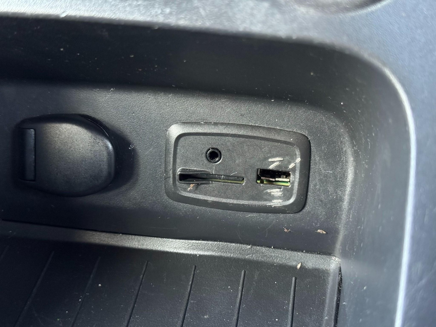 Used Renault Captur 2016 for sale - 76949478: Photo 42