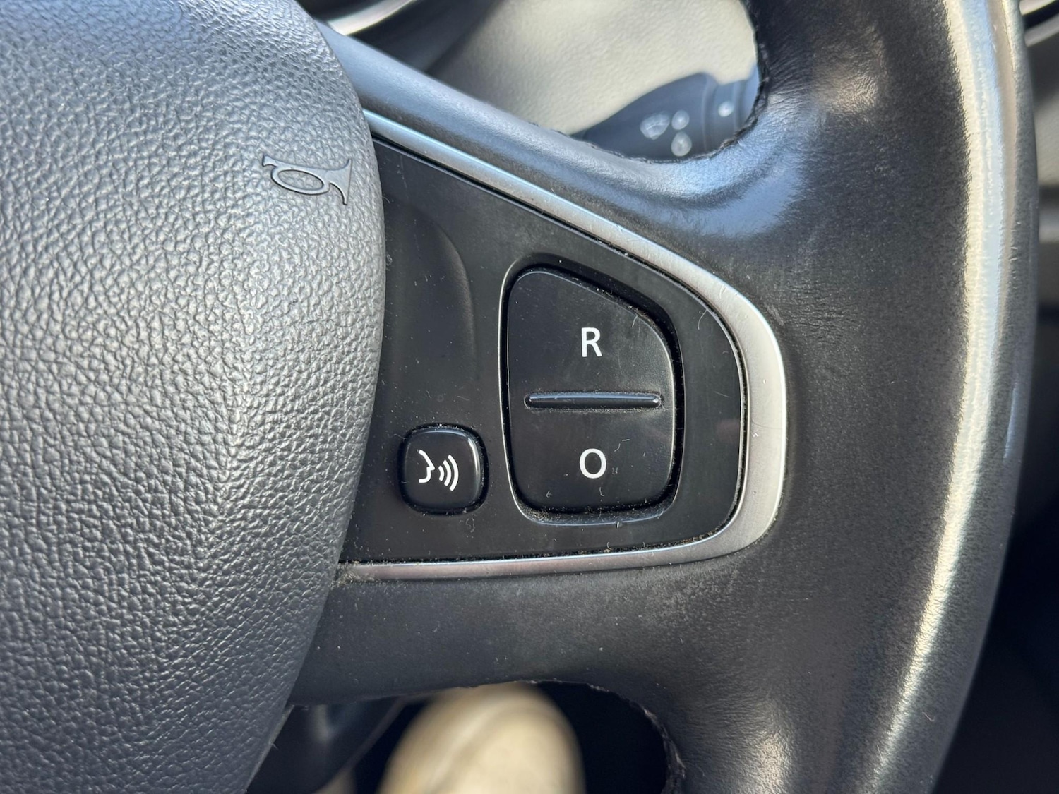 Used Renault Captur 2016 for sale - 76949478: Photo 46