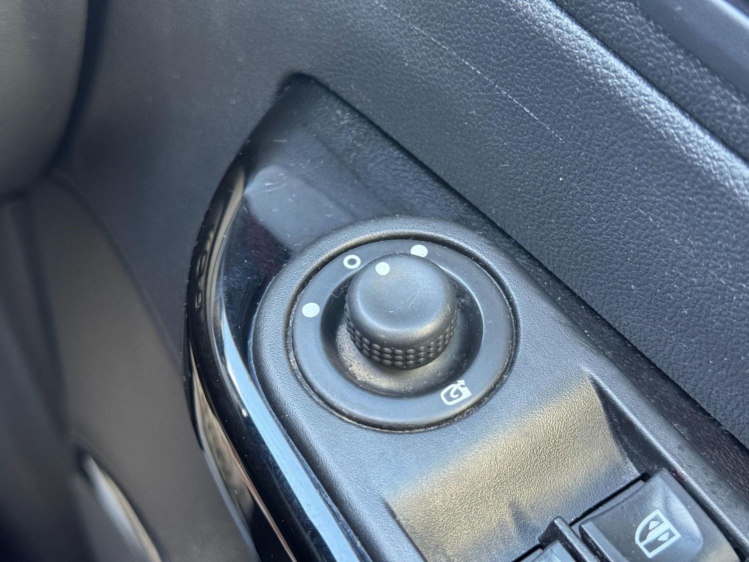 Used Renault Captur 2016 for sale - 76949478: Photo 51