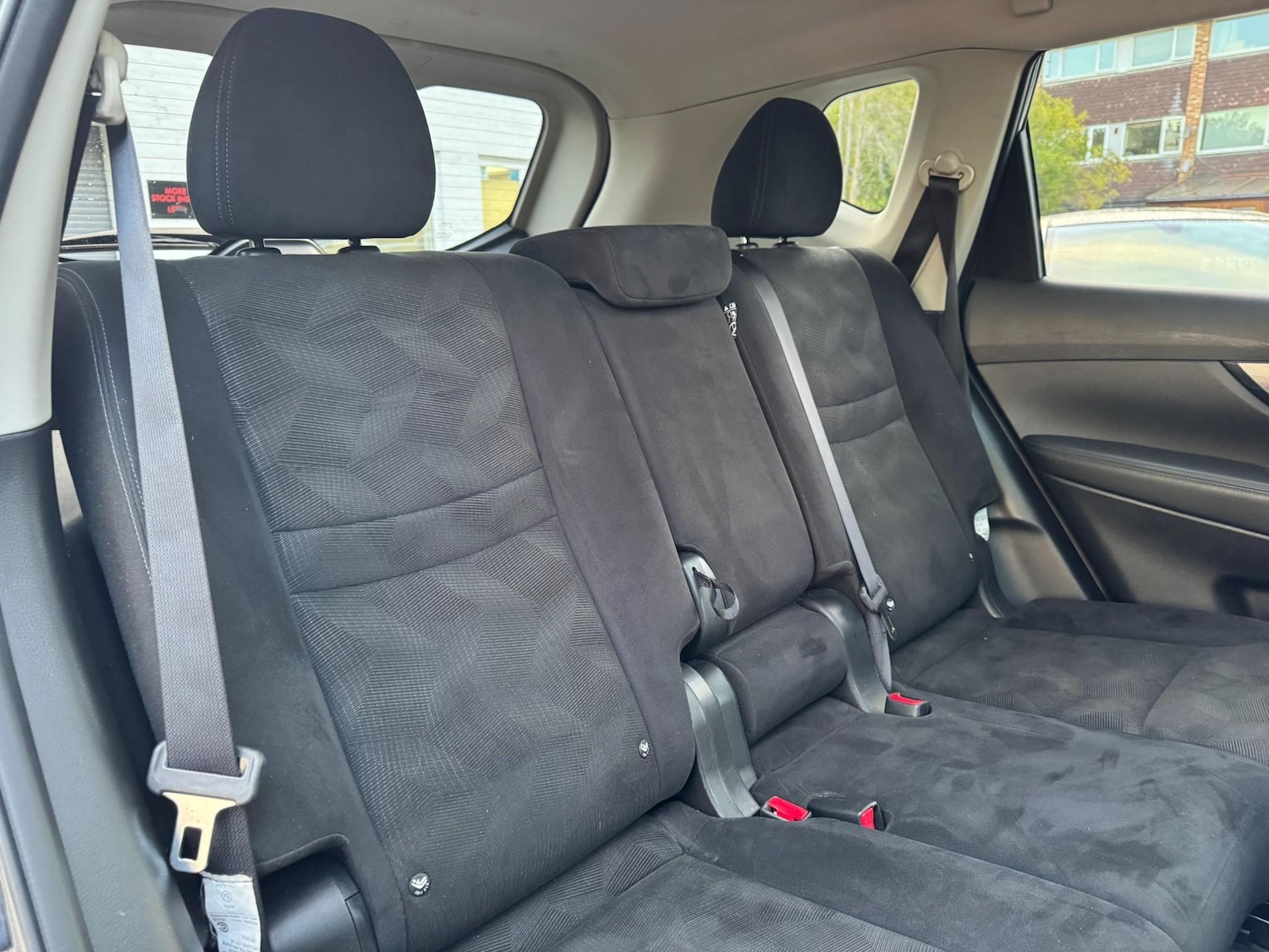 Used Nissan X-Trail 2017 for sale - 76716049: Photo 22