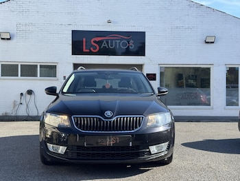 Used Skoda Octavia 2014 for sale - 79469512: Photo