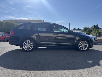 Used Skoda Octavia 2014 for sale - 79469512: Photo