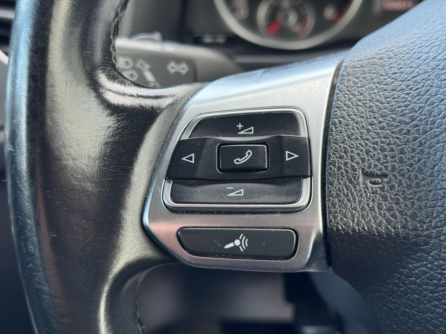 Used Volkswagen Tiguan 2014 for sale - 77226239: Photo 44