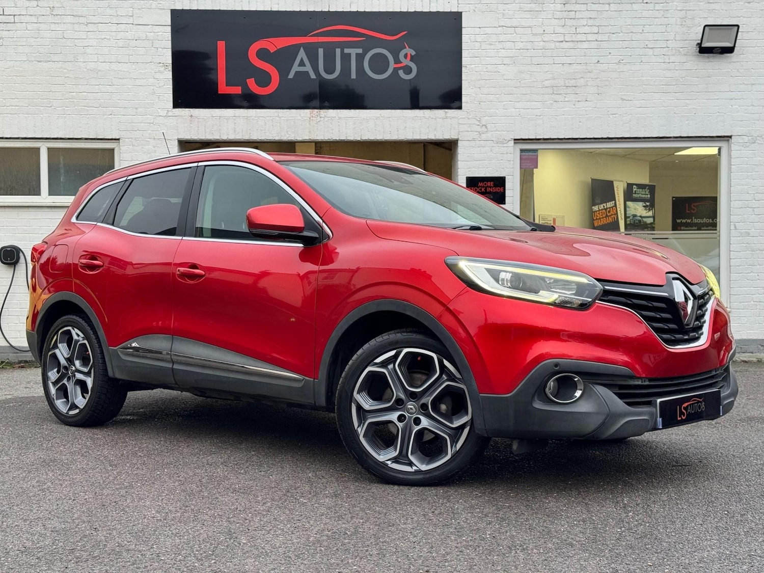Used Renault Kadjar 2016 for sale - 76840330: Photo 1