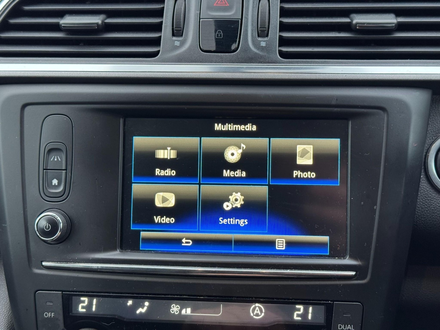 Used Renault Kadjar 2016 for sale - 76840330: Photo 29