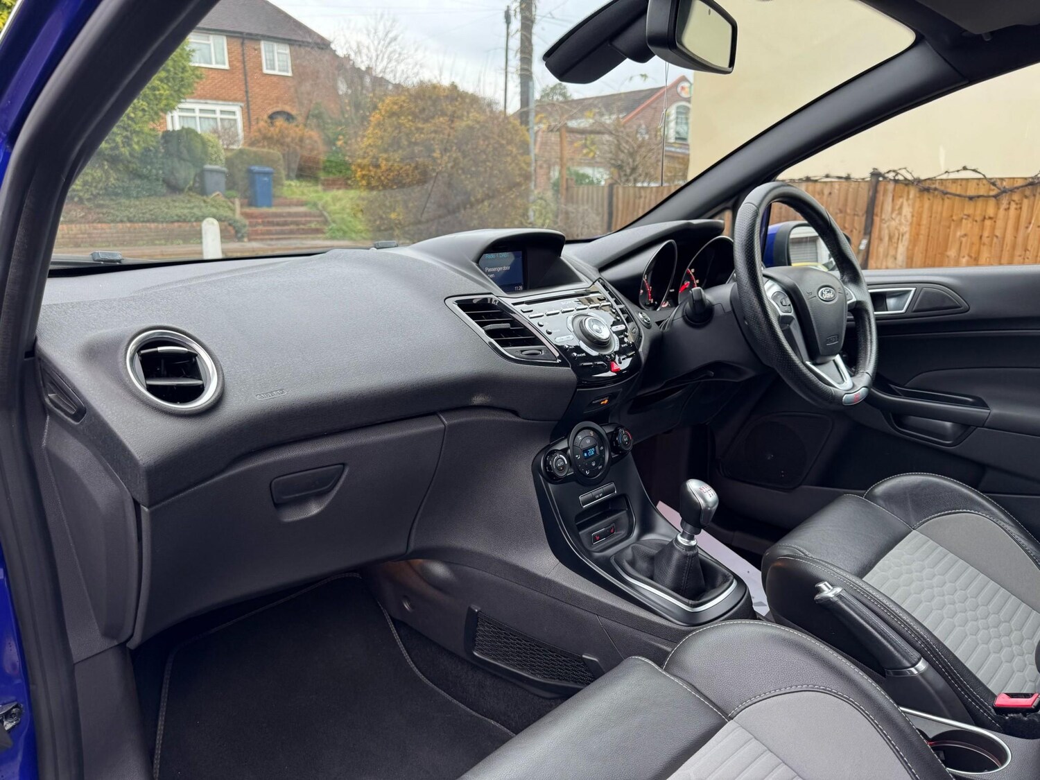 Used Ford Fiesta 2015 for sale - 76887877: Photo 17