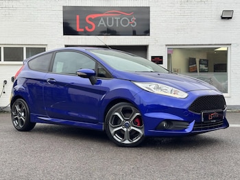 2015 (15) - 1.6 EcoBoost ST-3 3dr