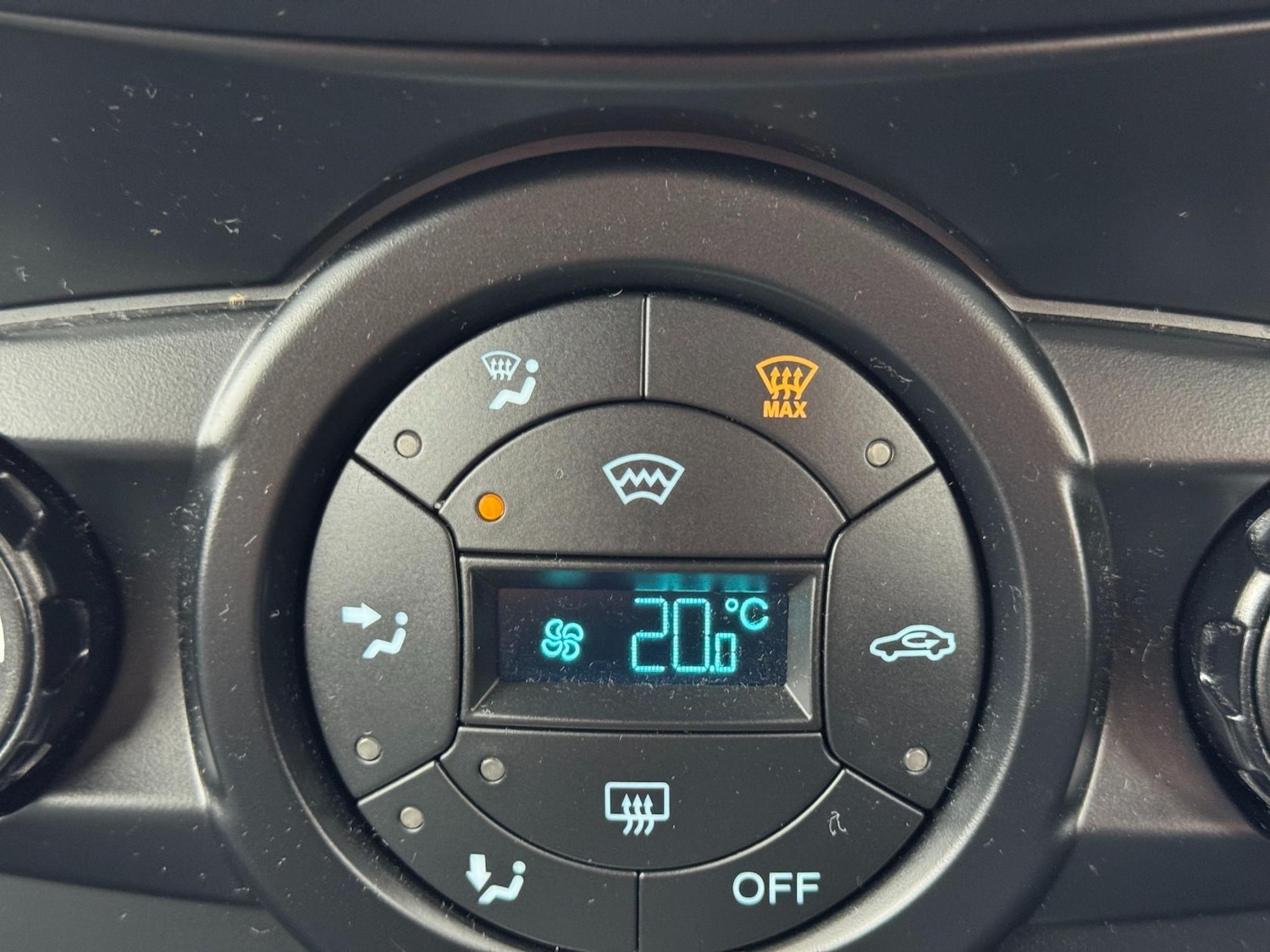 Used Ford Fiesta 2015 for sale - 76887877: Photo 45