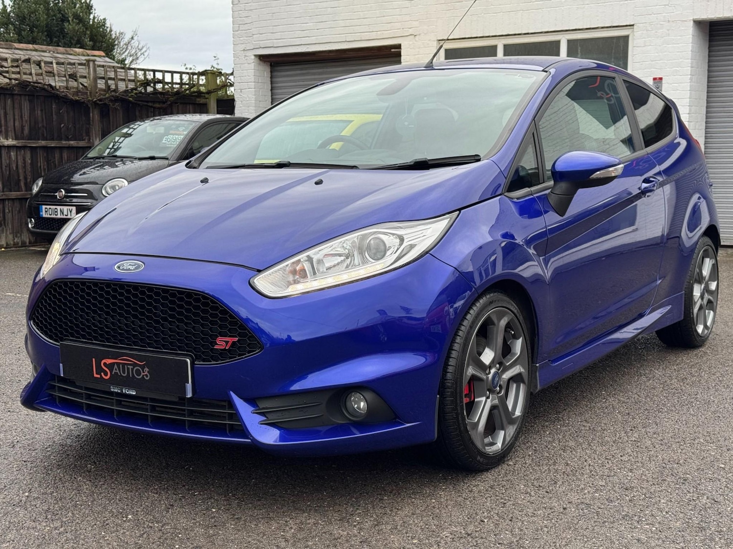 Used Ford Fiesta 2015 for sale - 76887877: Photo 8