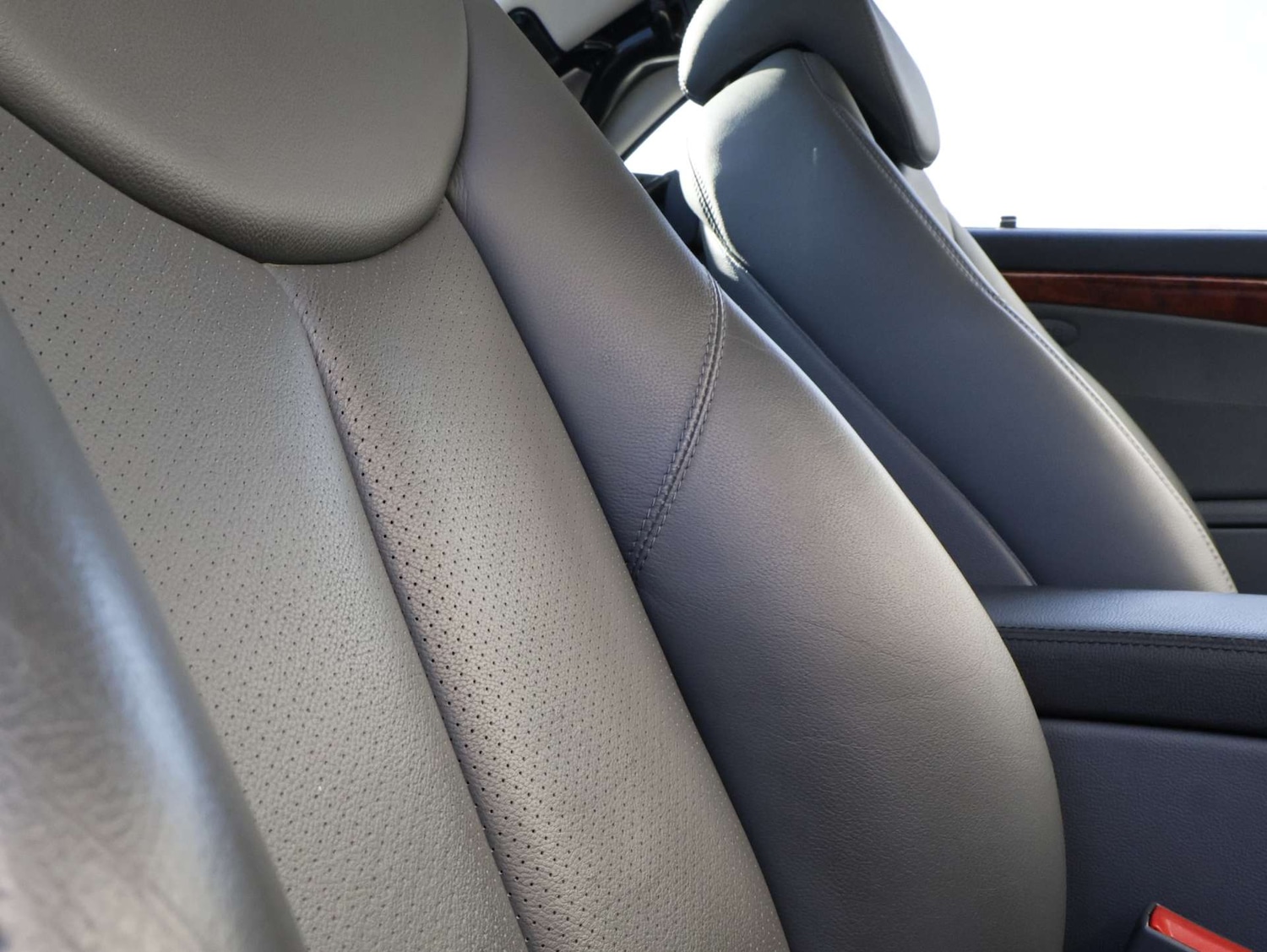 Used Mercedes-Benz SL 2003 for sale - 78064252: Photo 16