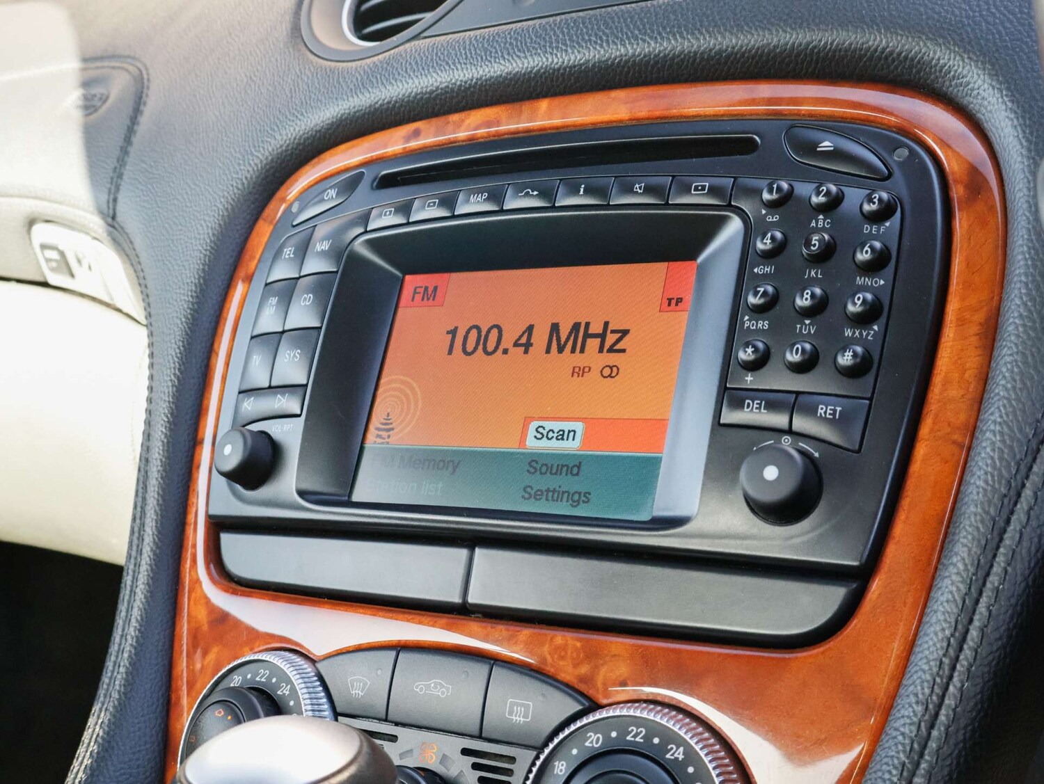 Used Mercedes-Benz SL 2003 for sale - 78064252: Photo 27