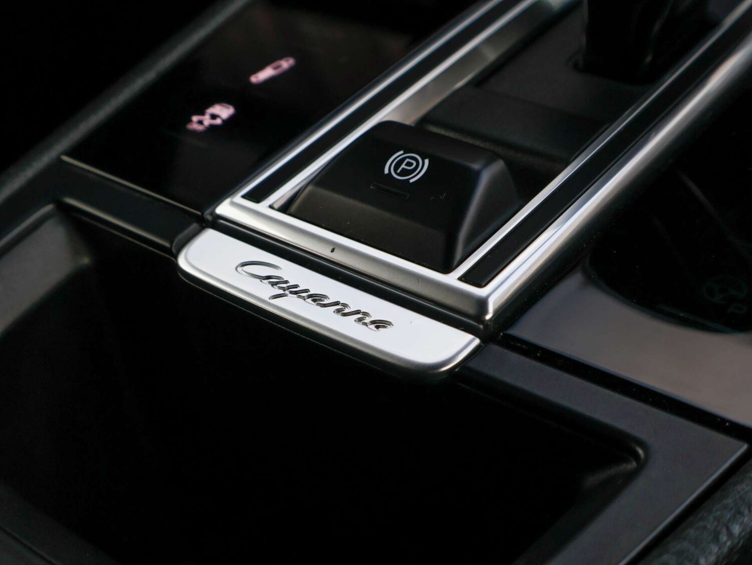 Used Porsche Cayenne 2018 for sale - 77640583: Photo 31