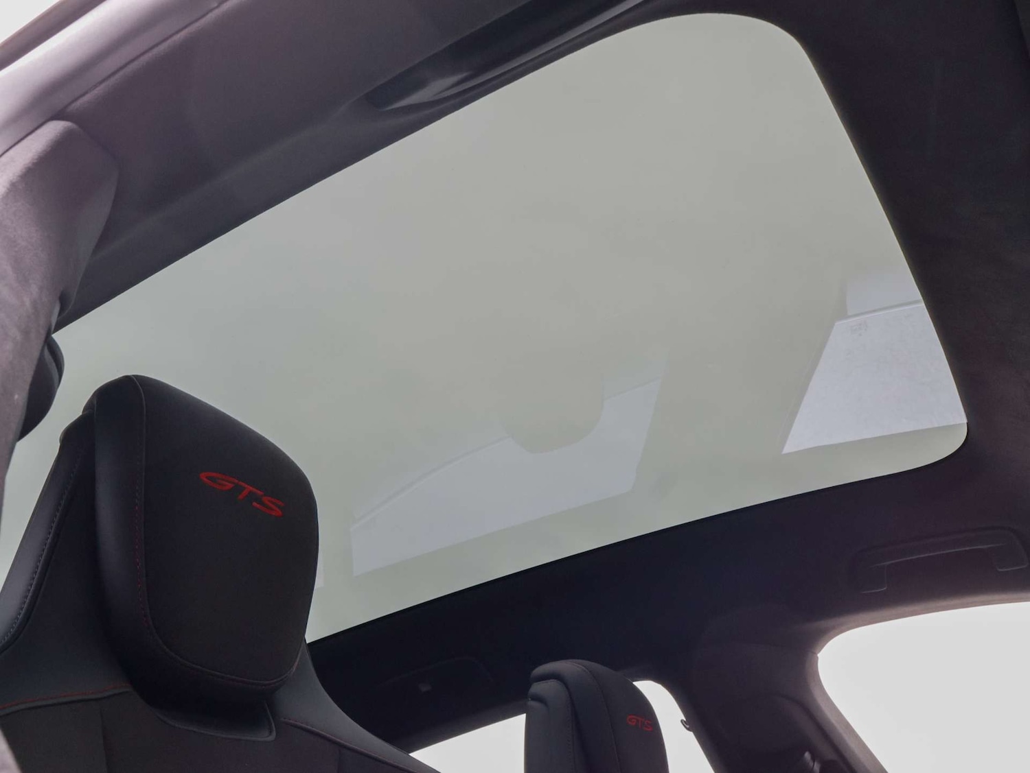 Used Porsche Taycan 2023 for sale - 77366821: Photo 17