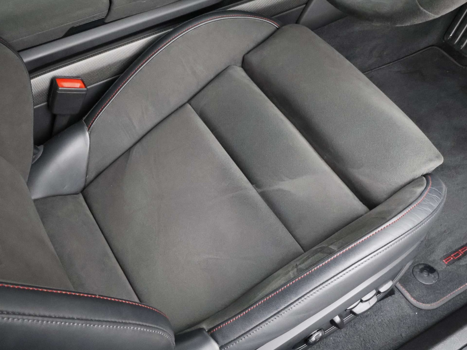 Used Porsche Taycan 2023 for sale - 77366821: Photo 21