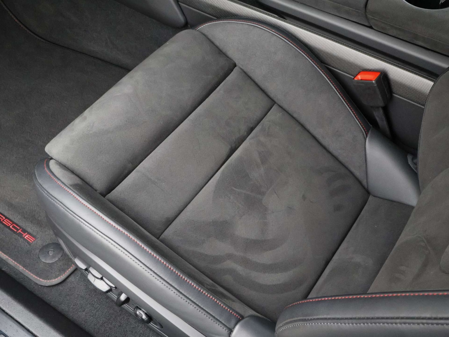 Used Porsche Taycan 2023 for sale - 77366821: Photo 22