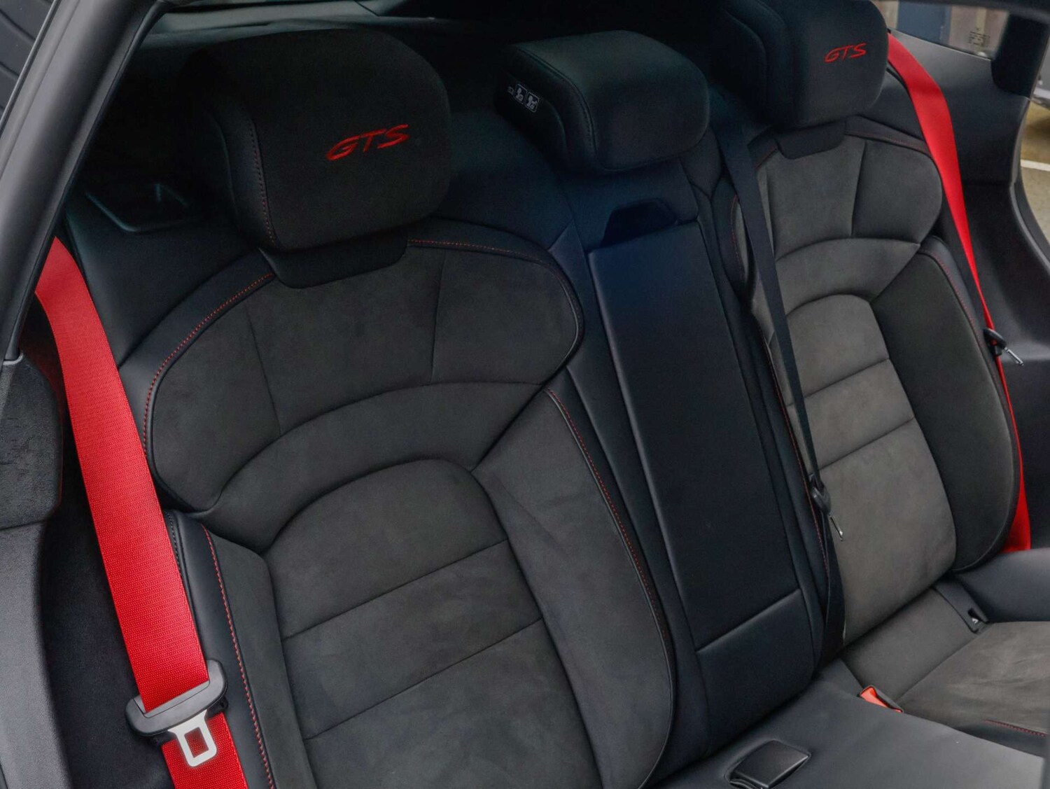 Used Porsche Taycan 2023 for sale - 77366821: Photo 24