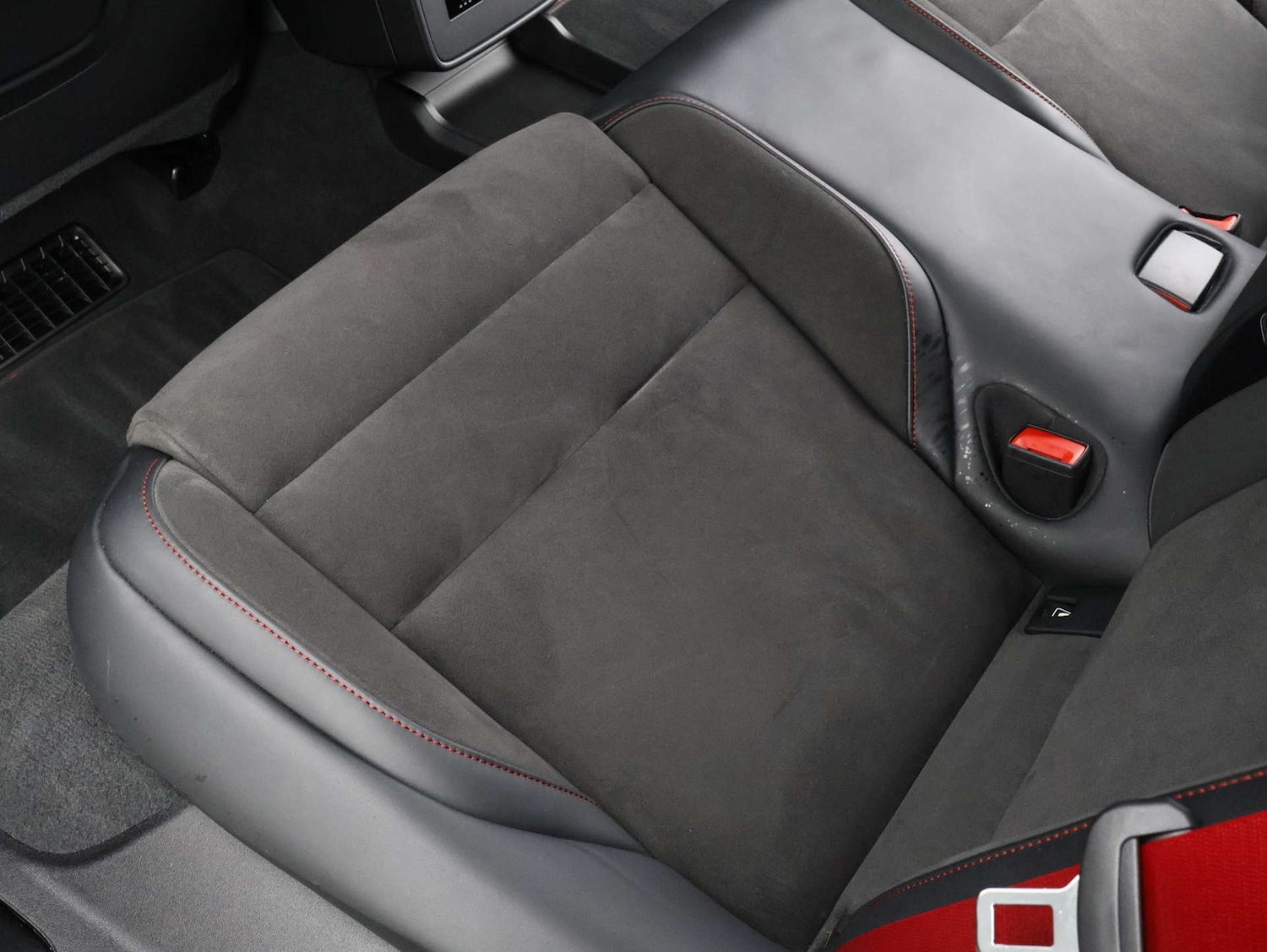 Used Porsche Taycan 2023 for sale - 77366821: Photo 26