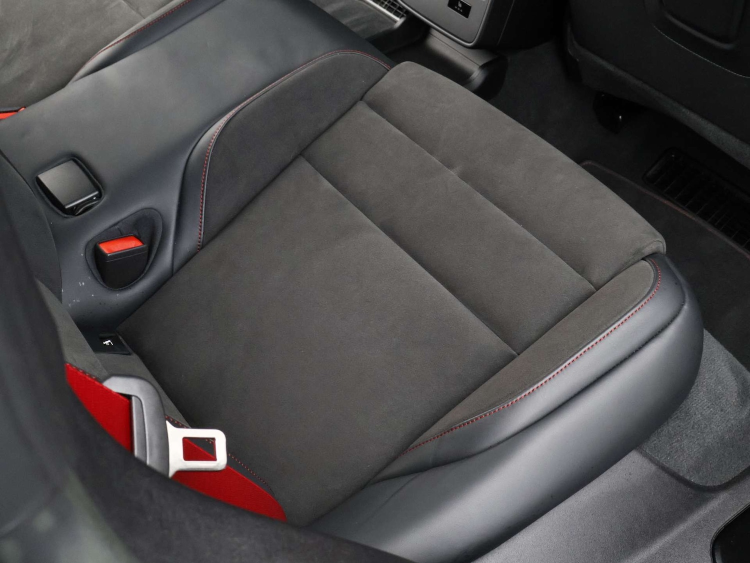 Used Porsche Taycan 2023 for sale - 77366821: Photo 27