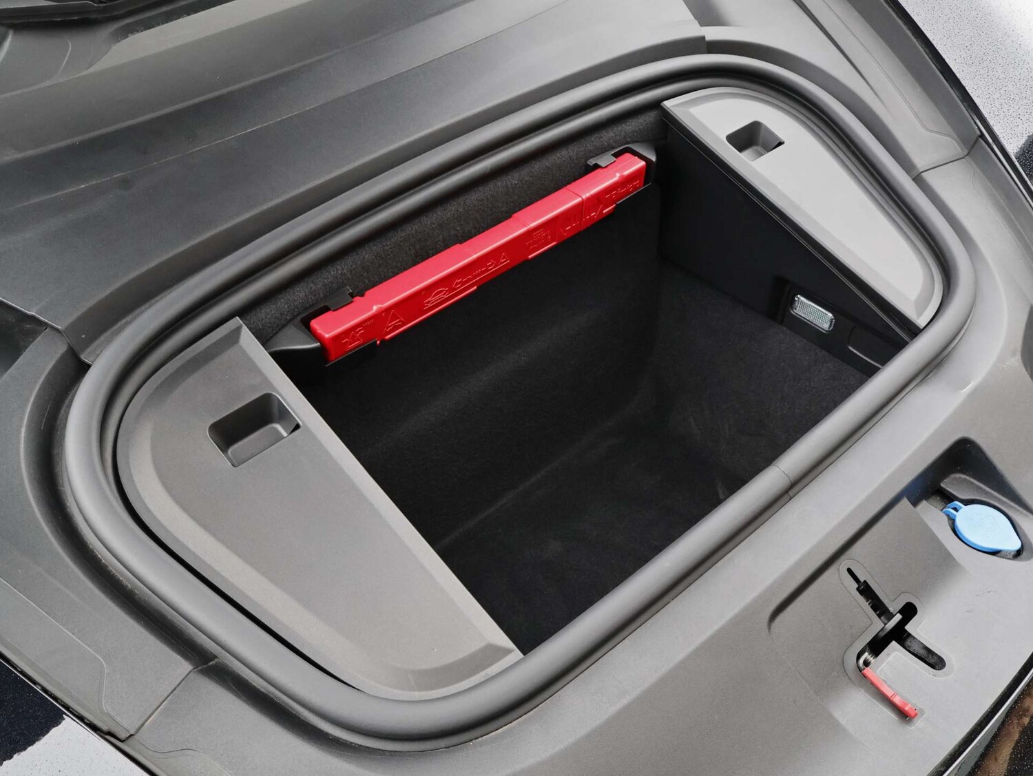 Used Porsche Taycan 2023 for sale - 77366821: Photo 47