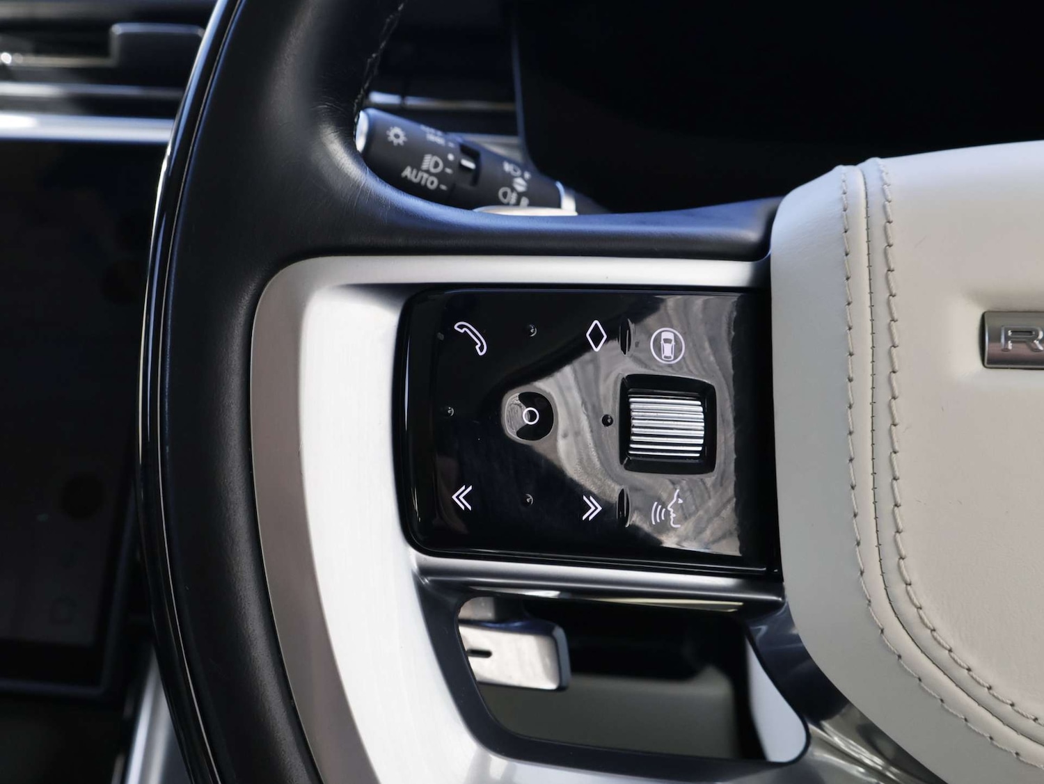 Used Land Rover Range Rover 2024 for sale - 77720469: Photo 38