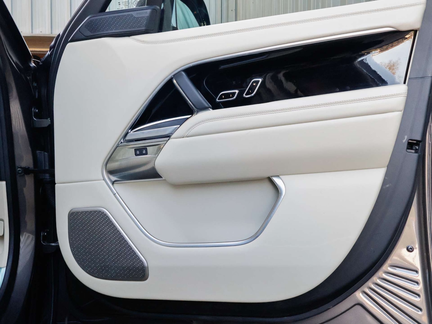 Used Land Rover Range Rover 2024 for sale - 77720469: Photo 42