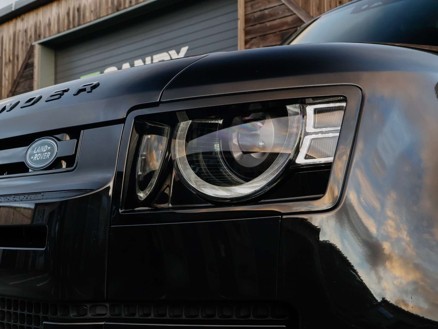 Used Land Rover Defender 2025 for sale - 77115876: Photo 15