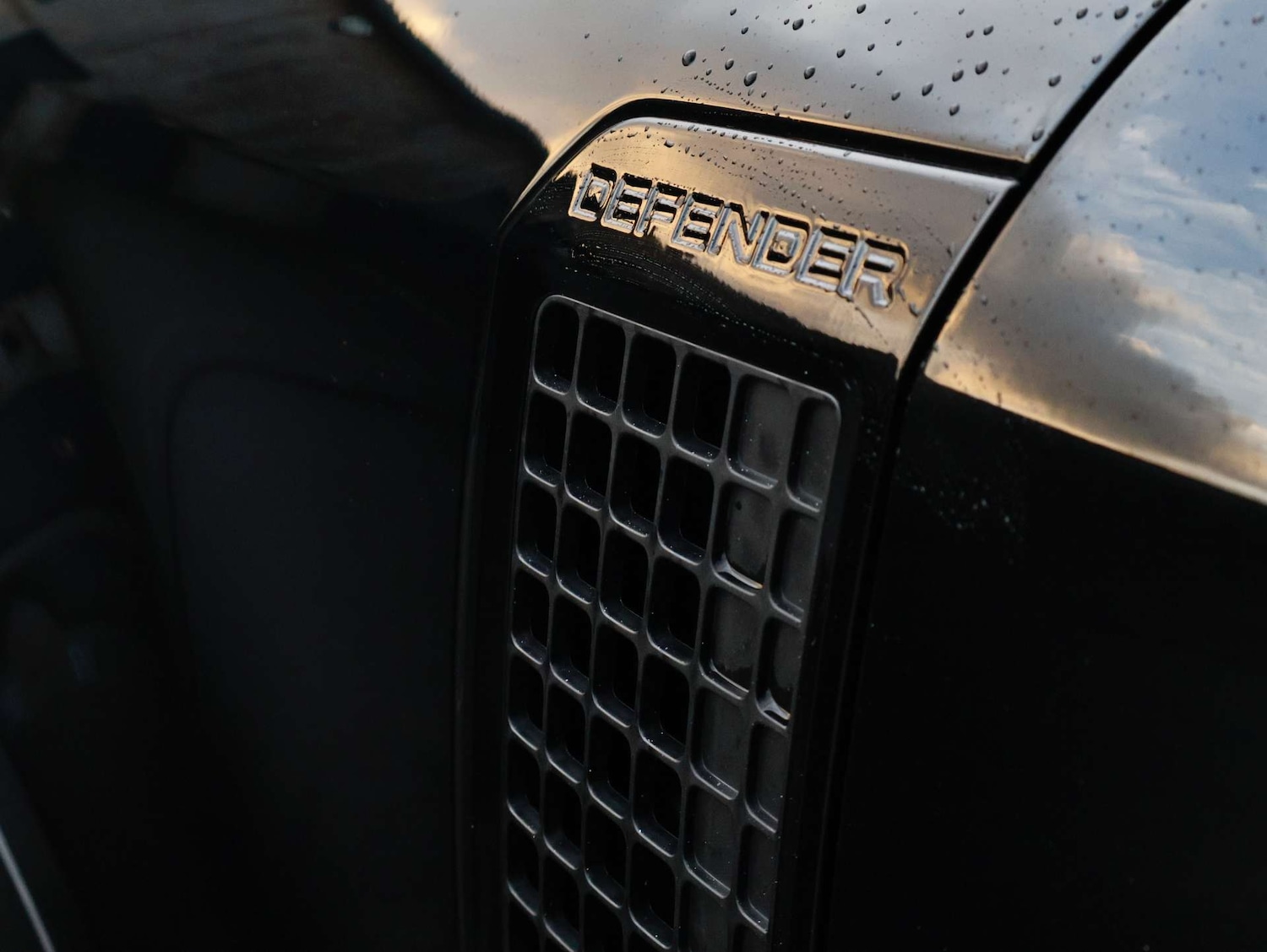 Used Land Rover Defender 2025 for sale - 77115876: Photo 16