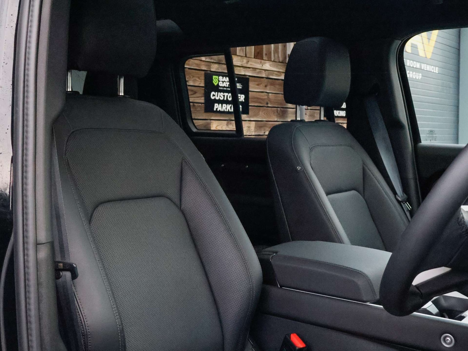 Used Land Rover Defender 2025 for sale - 77115876: Photo 24