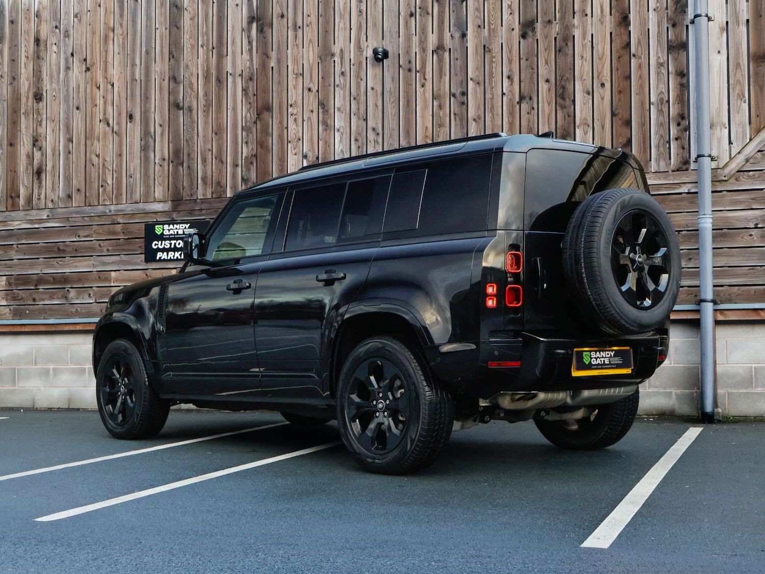 Used Land Rover Defender 2025 for sale - 77115876: Photo 3